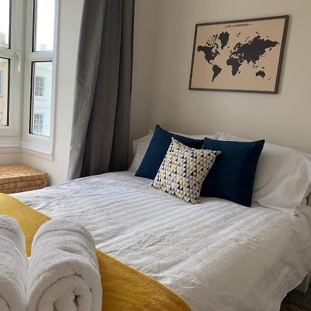 The Hideaway, Calm, Cozy, Dog Friendly Retreat Leilighet Cheltenham Eksteriør bilde