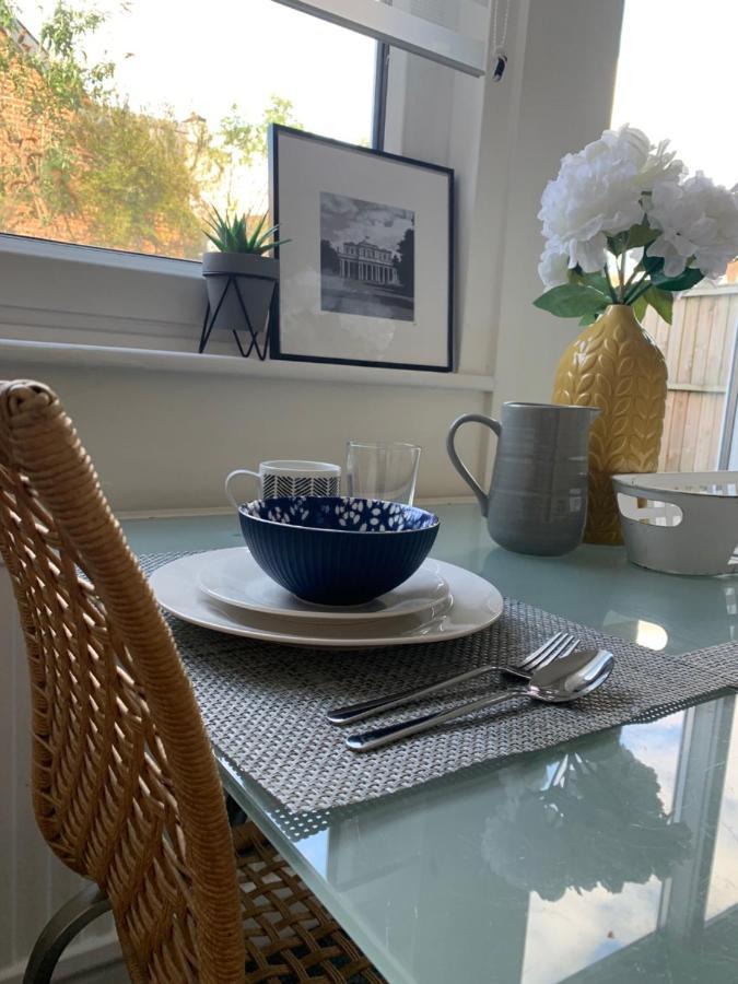 The Hideaway, Calm, Cozy, Dog Friendly Retreat Leilighet Cheltenham Eksteriør bilde