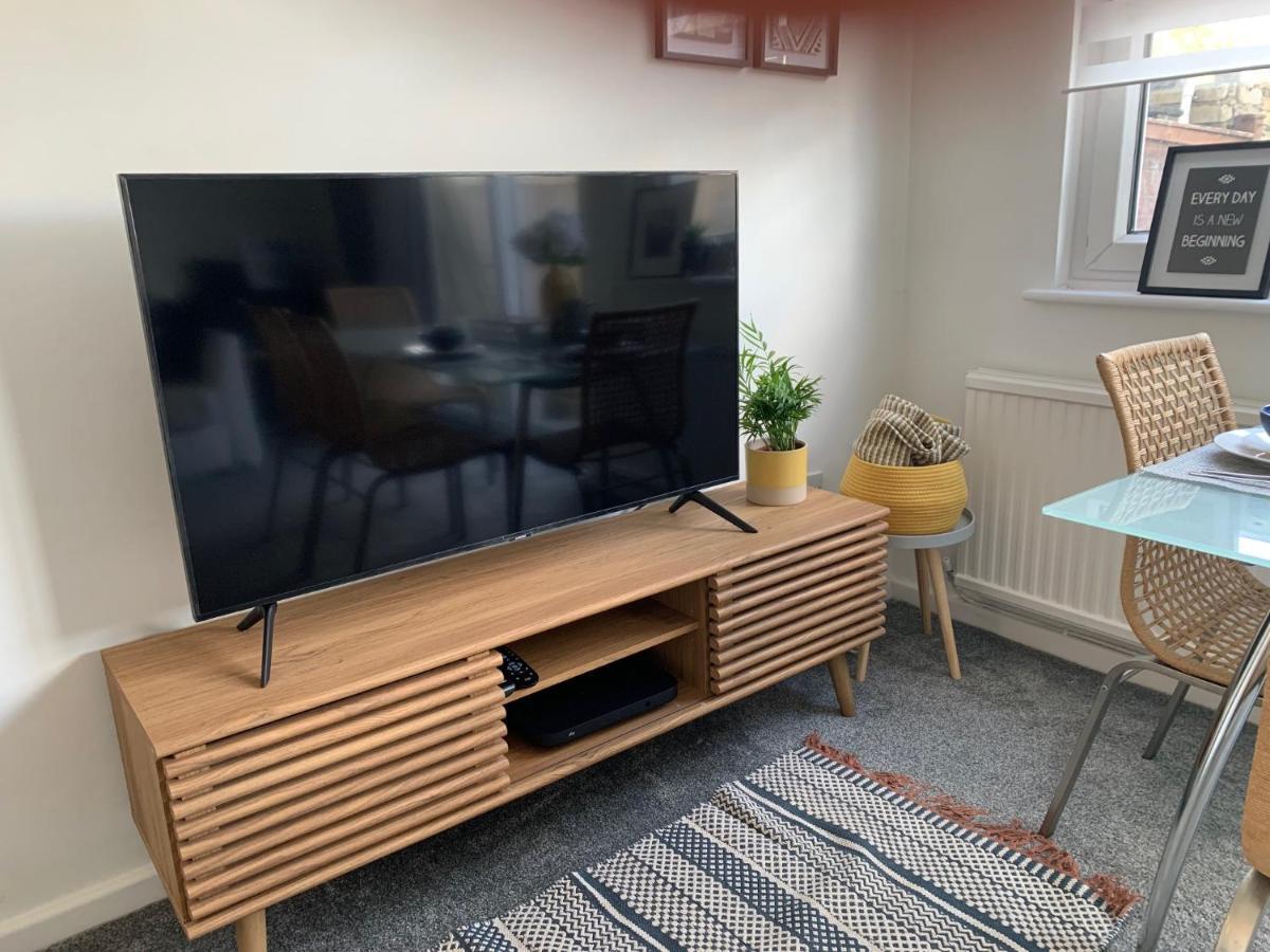 The Hideaway, Calm, Cozy, Dog Friendly Retreat Leilighet Cheltenham Eksteriør bilde