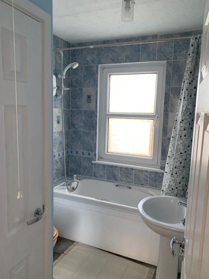 The Hideaway, Calm, Cozy, Dog Friendly Retreat Leilighet Cheltenham Eksteriør bilde