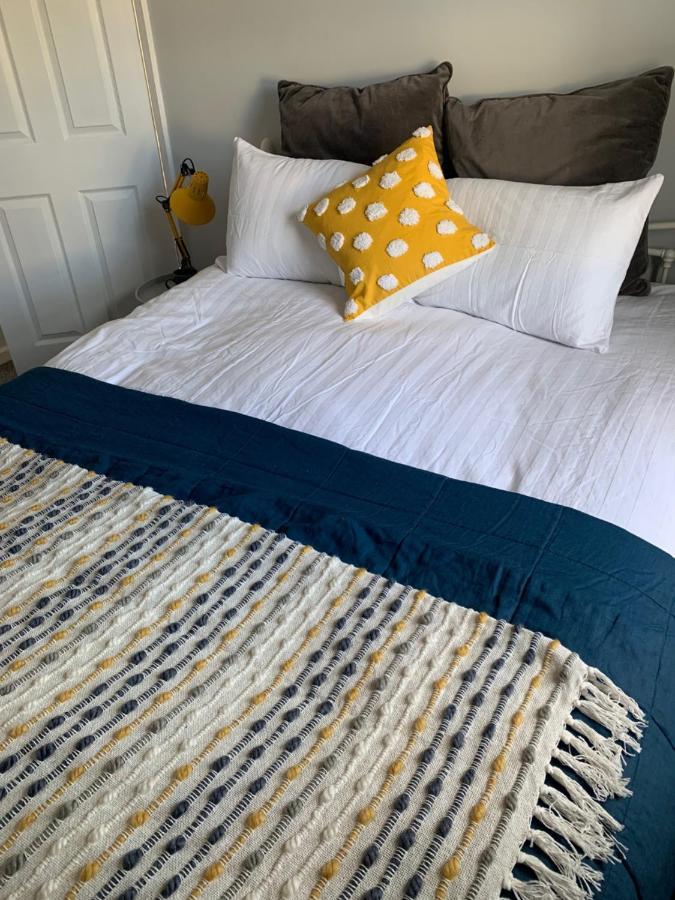 The Hideaway, Calm, Cozy, Dog Friendly Retreat Leilighet Cheltenham Eksteriør bilde