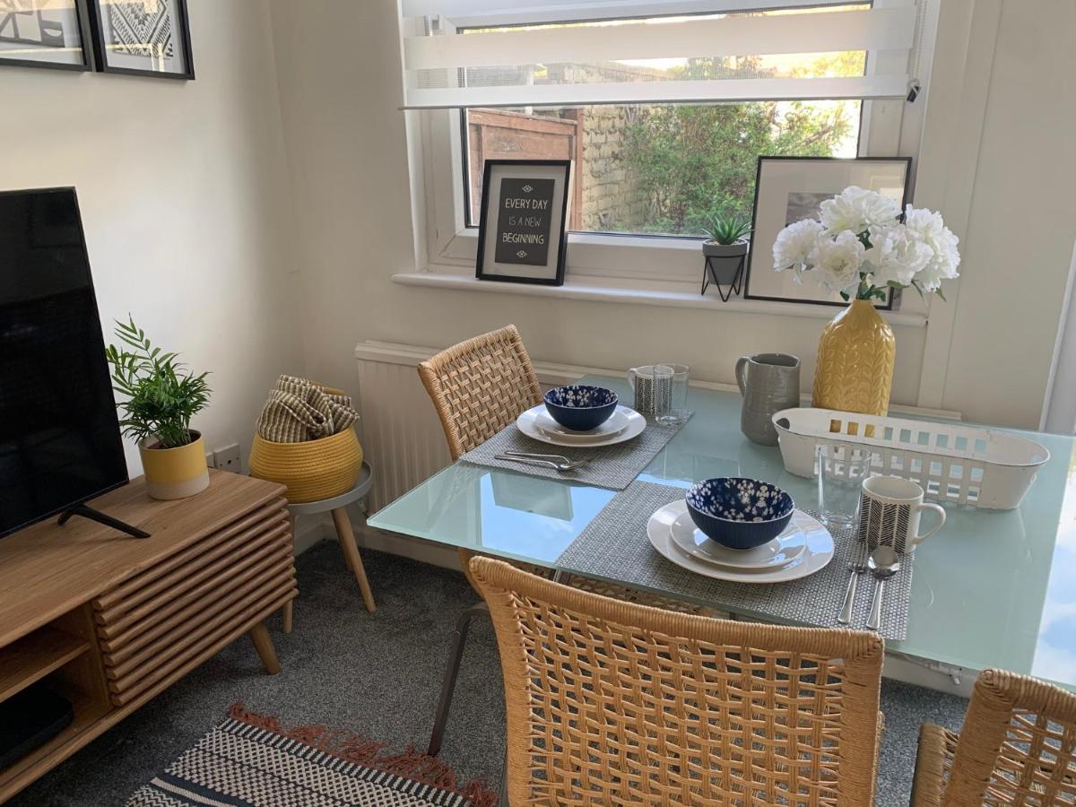 The Hideaway, Calm, Cozy, Dog Friendly Retreat Leilighet Cheltenham Eksteriør bilde